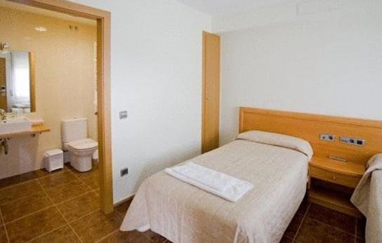 Amolls Restaurant I Habitacions Olot Quarto foto