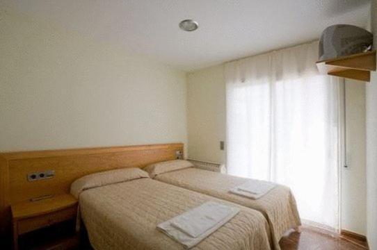 Amolls Restaurant I Habitacions Olot Quarto foto